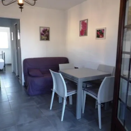 Frejus, 2 Pieces, 4 Personnes - Fr-1-466-20 *